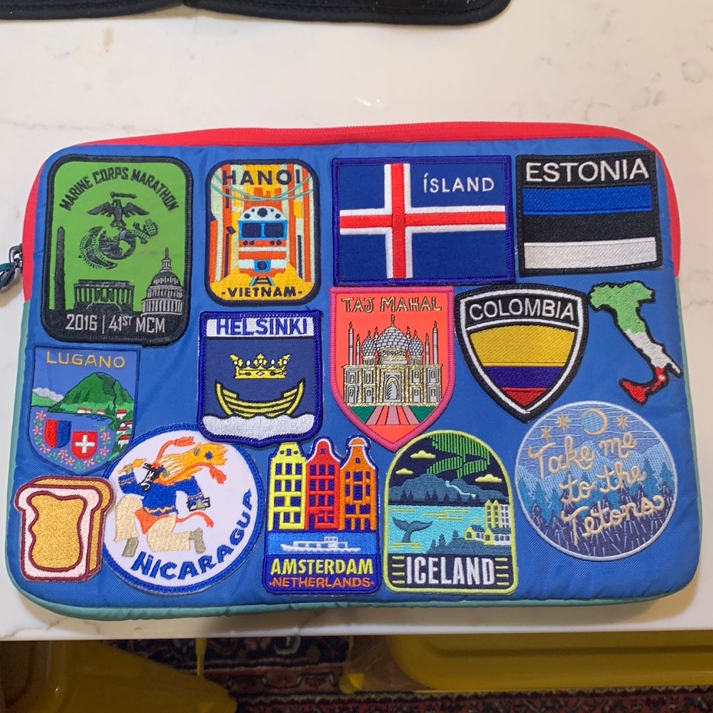 Cotopaxi laptop case for 13” MacBook 💻
